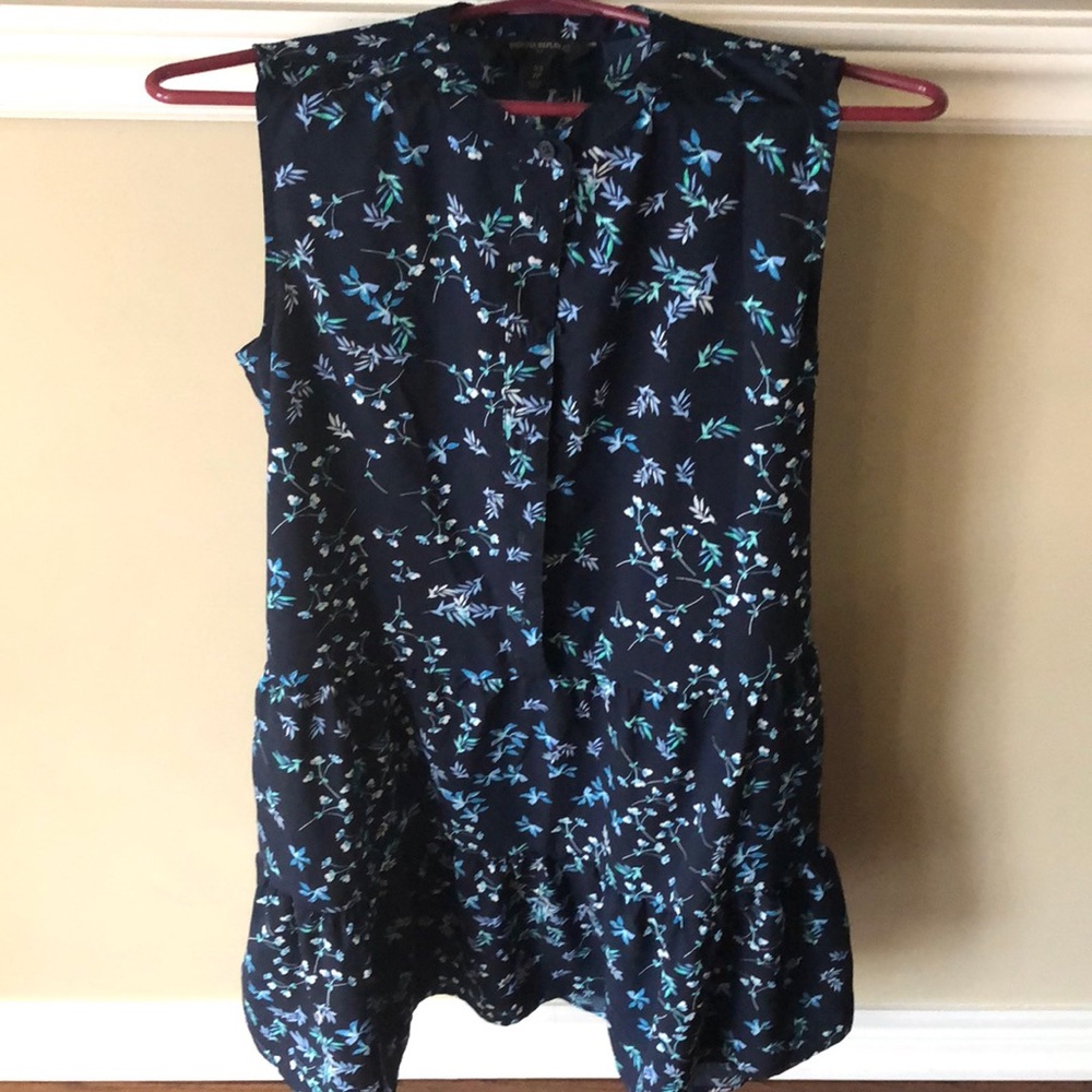 Banana Republic Sleeveless Button Down Dress